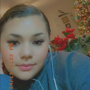 Meet your Posher, Isabella